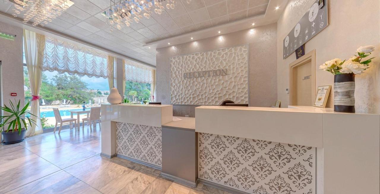 Kamenec Hotel Nesebar Buitenkant foto